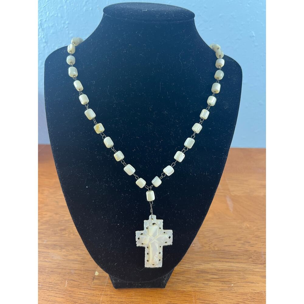 VTG Sterling Silver Mother of Pearl Carved Cross Pendant Necklace